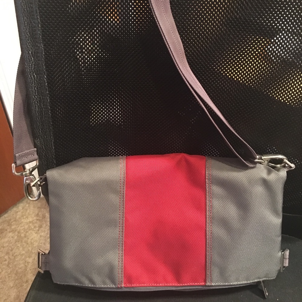 Timbuk2 convertible crossbody tote